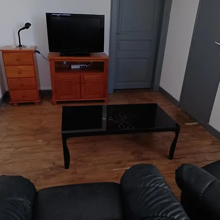 Cosy T3 Spacieux Apartamento Aubin (Aveyron)